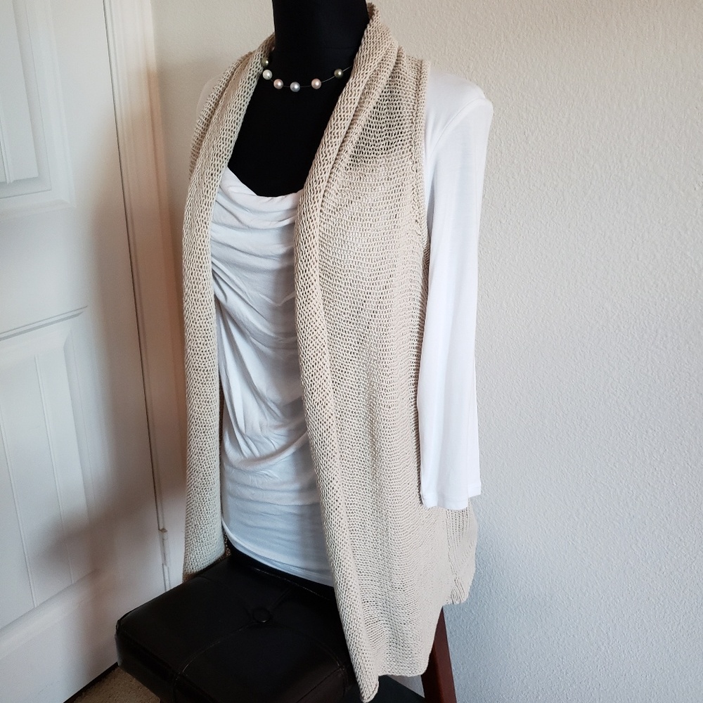 New CAbi Sweater Vest Size Small.